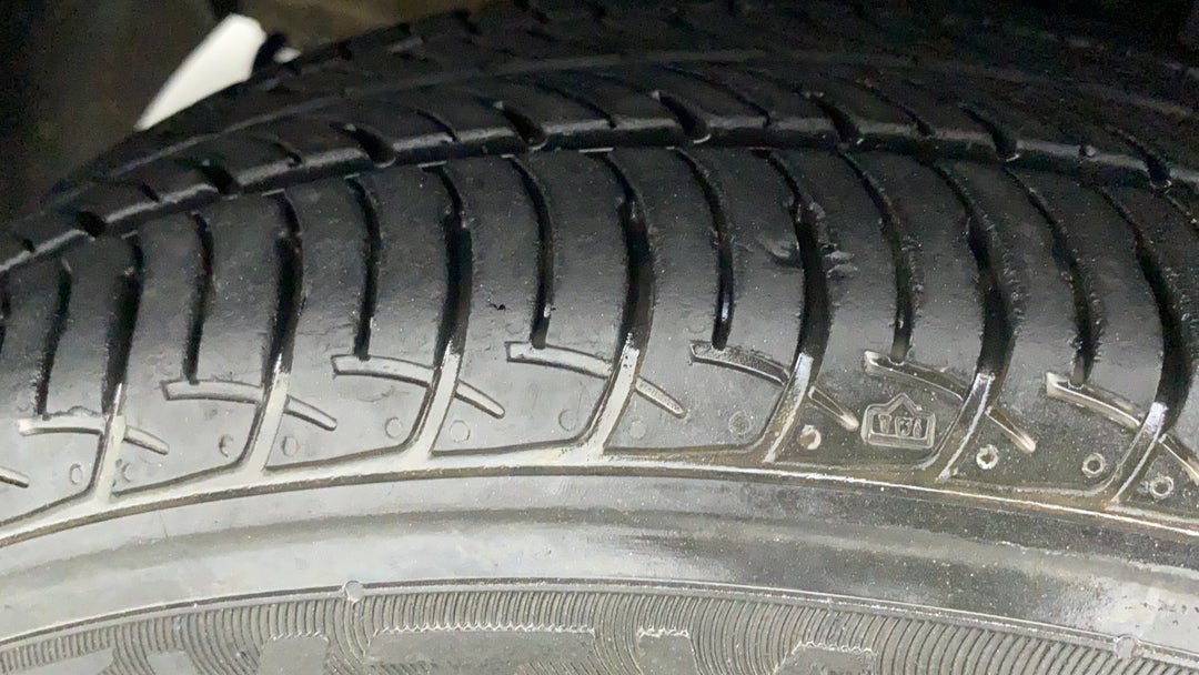 Left Front Tyre Tread