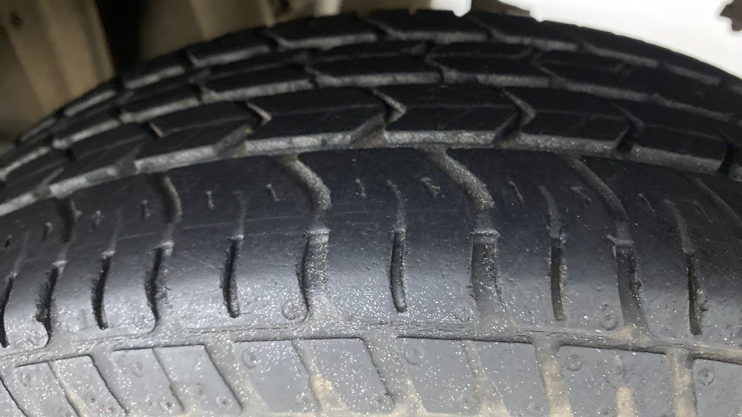 Left Rear Tyre Tread