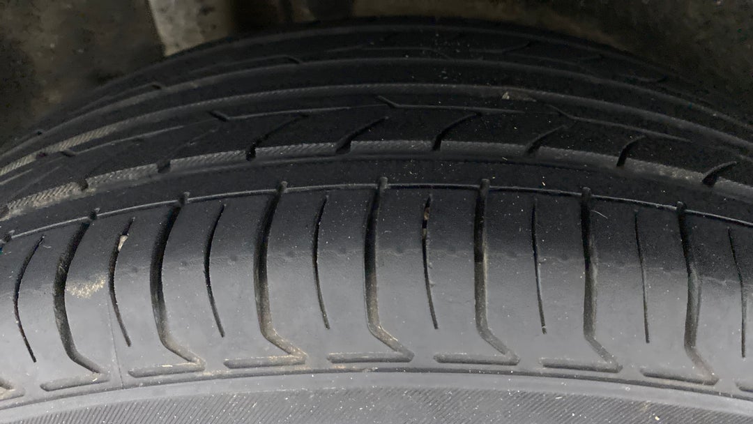 Right Rear Tyre Tread