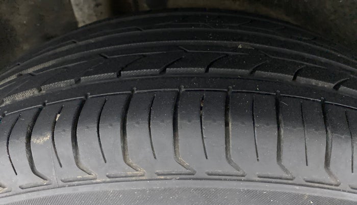 2019 Maruti Vitara Brezza VDI, Diesel, Manual, 86,649 km, Right Rear Tyre Tread