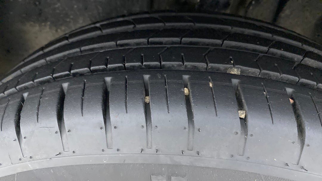 Left Front Tyre Tread