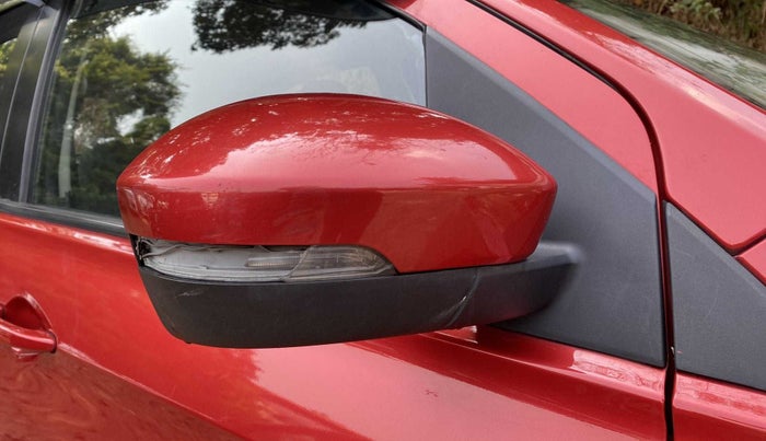2018 Tata Tiago XZ DIESEL, Diesel, Manual, 96,192 km, Right rear-view mirror - Indicator light has minor damage