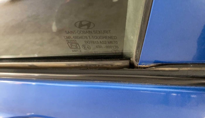 2018 Hyundai Grand i10 MAGNA 1.2 KAPPA VTVT, Petrol, Manual, 20,042 km, Front passenger door - Weather strip has minor damage