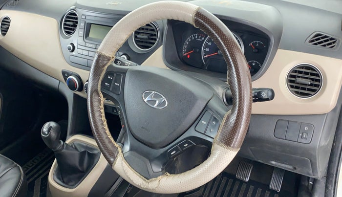 2018 Hyundai Grand i10 MAGNA 1.2 KAPPA VTVT, Petrol, Manual, 27,213 km, Steering wheel - Steering cover is minor torn