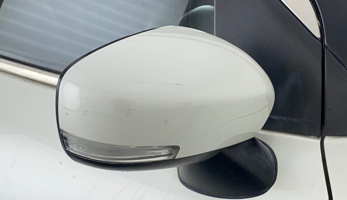 2016 Maruti Baleno DELTA PETROL 1.2, Petrol, Manual, 28,131 km, Right rear-view mirror - Minor scratches