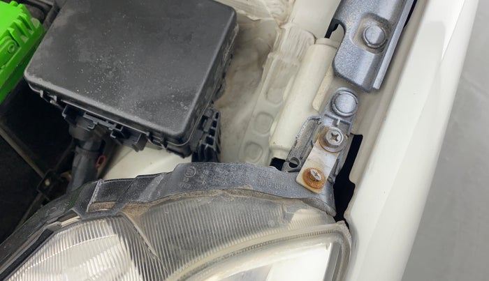 2016 Maruti Baleno DELTA PETROL 1.2, Petrol, Manual, 28,131 km, Left headlight - Clamp has minor damage