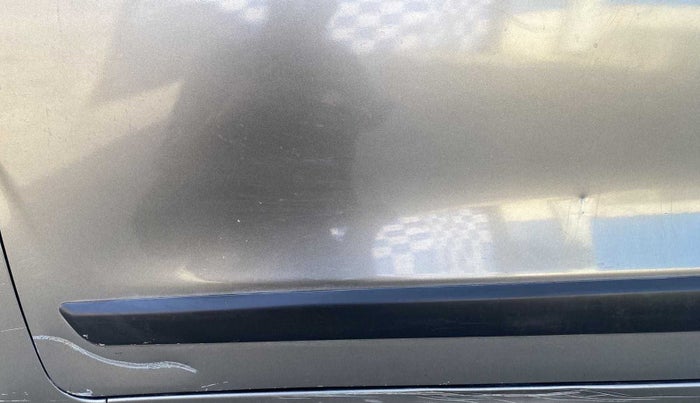 2019 Maruti New Wagon-R VXI 1.0, Petrol, Manual, 42,387 km, Front passenger door - Minor scratches
