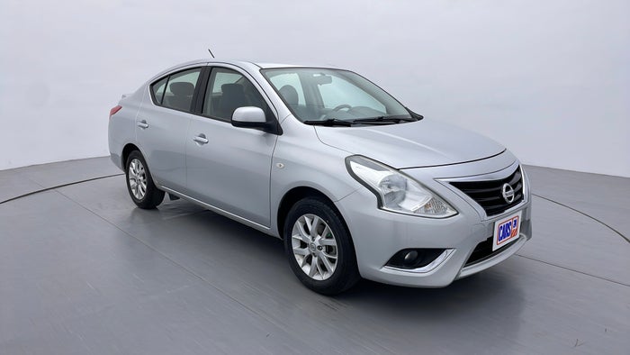 NISSAN SUNNY-Right Front Diagonal (45- Degree) View