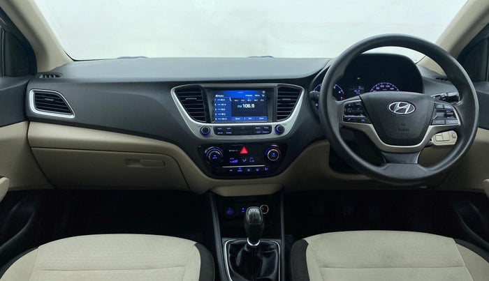 2017 Hyundai Verna 1.6 VTVT SX, Petrol, Manual, 61,844 km, Dashboard