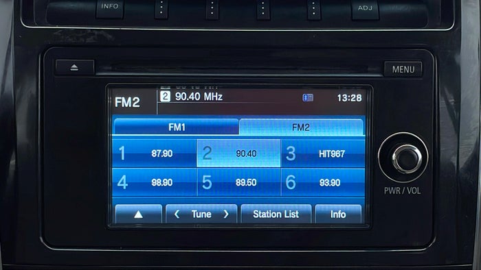MITSUBISHI PAJERO-Infotainment System