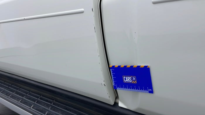 MITSUBISHI PAJERO-Door Exterior LHS Front Scratch