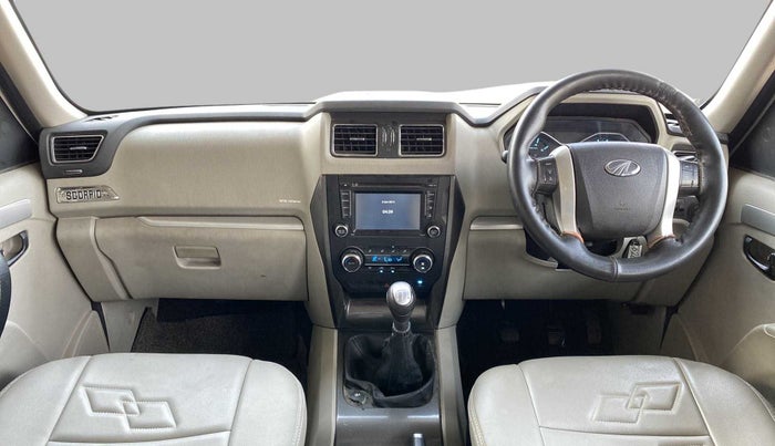 2016 Mahindra Scorpio S10, Diesel, Manual, 44,762 km, Dashboard