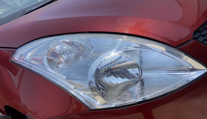 2013 Maruti Swift VXI, Petrol, Manual, 53,357 km, Right headlight - Minor damage