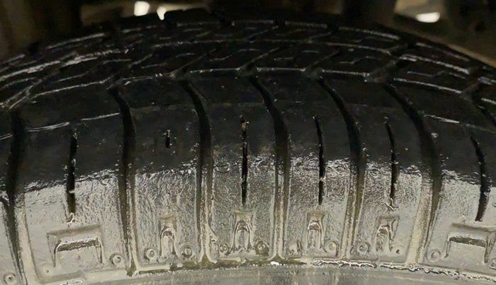 2014 Maruti Alto 800 LXI, Petrol, Manual, 35,441 km, Right Rear Tyre Tread