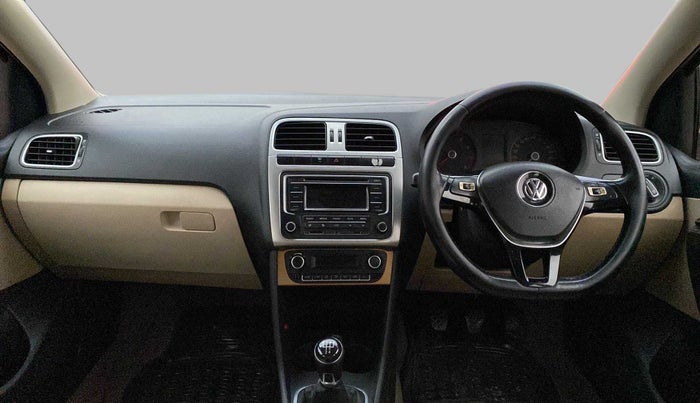 2015 Volkswagen Polo HIGHLINE1.2L PETROL, Petrol, Manual, 77,442 km, Dashboard
