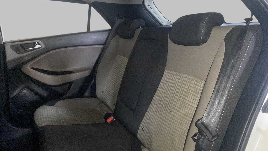 Right Side Rear Door Cabin