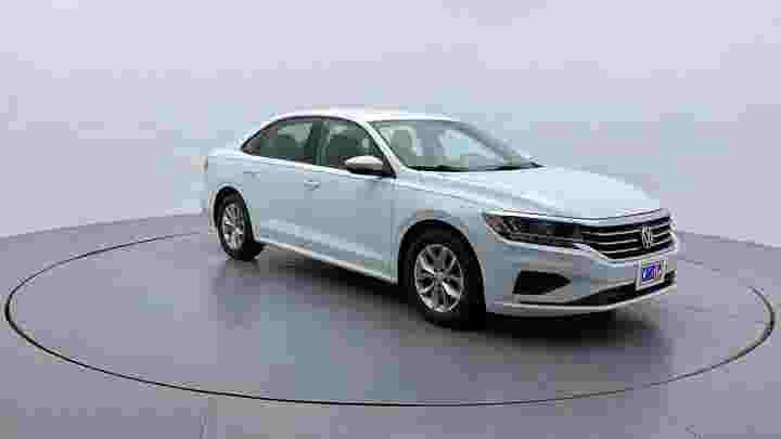 Used VOLKSWAGEN PASSAT 2020 SE Automatic, 61,938 km, Petrol Car