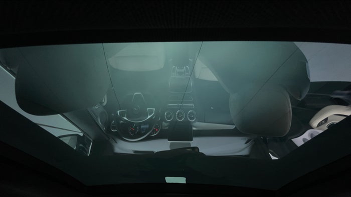 MERCEDES BENZ C 300-Interior Sunroof/Moonroof