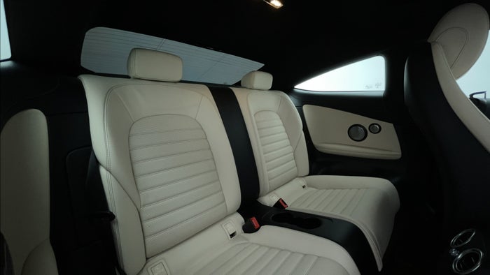 MERCEDES BENZ C 300-Right Side Door Cabin View