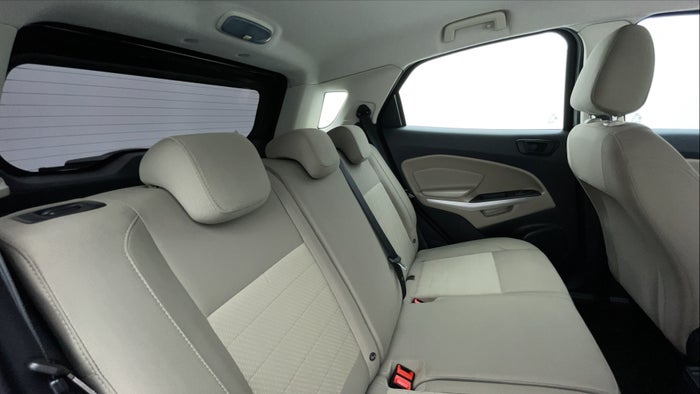 FORD ECOSPORT-Right Side Door Cabin View
