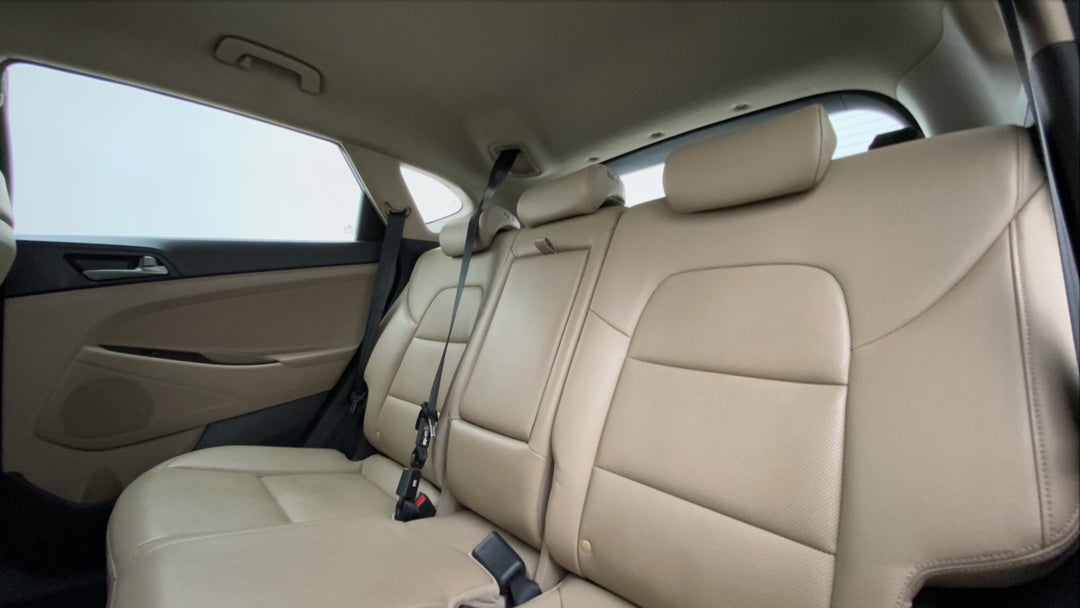 Right Side Rear Door Cabin