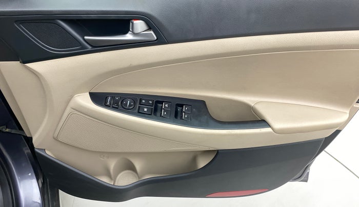 2018 Hyundai Tucson 2WD AT GL DIESEL
, Diesel, Automatic, 26,548 km, Driver Side Door Panels Control
