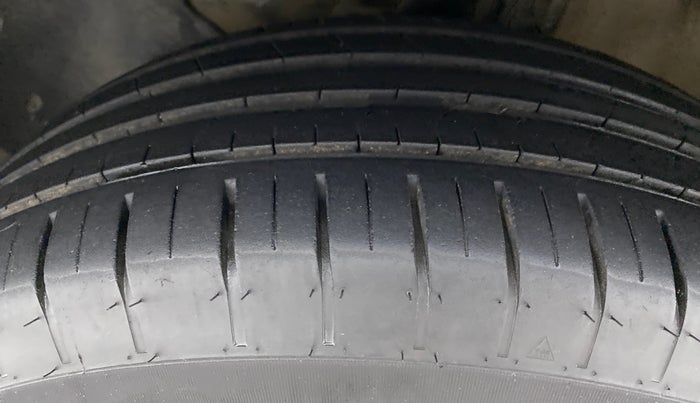 2018 Hyundai Elite i20 SPORTZ 1.2, Petrol, Manual, 97,435 km, Left Front Tyre Tread