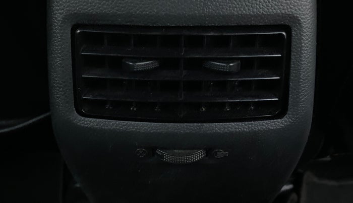 2018 Hyundai Elite i20 SPORTZ 1.2, Petrol, Manual, 97,435 km, Rear AC Vents