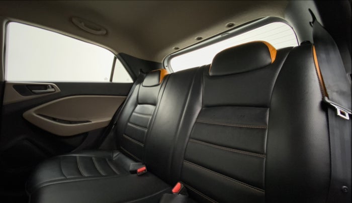 2018 Hyundai Elite i20 SPORTZ 1.2, Petrol, Manual, 97,435 km, Right Side Rear Door Cabin
