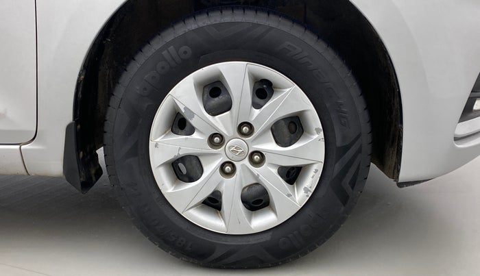 2018 Hyundai Elite i20 SPORTZ 1.2, Petrol, Manual, 97,435 km, Right Front Wheel