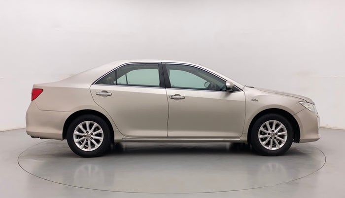 2014 Toyota Camry 2.5L AT, Petrol, Automatic, 90,130 km, Right Side View