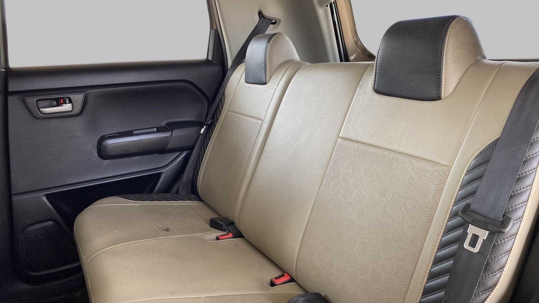 Right Side Rear Door Cabin
