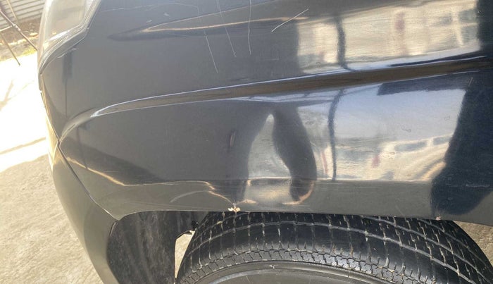 2017 Mahindra TUV300 T8 AT, Diesel, Automatic, 96,147 km, Left fender - Slightly dented