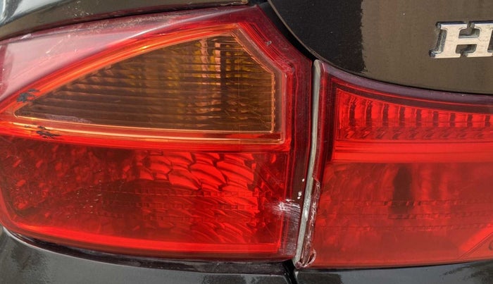 2015 Honda City SV MT PETROL, Petrol, Manual, 81,236 km, Left tail light - Minor damage