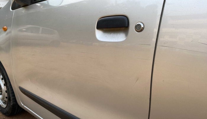 2013 Maruti Wagon R 1.0 LXI, Petrol, Manual, 91,811 km, Front passenger door - Minor scratches