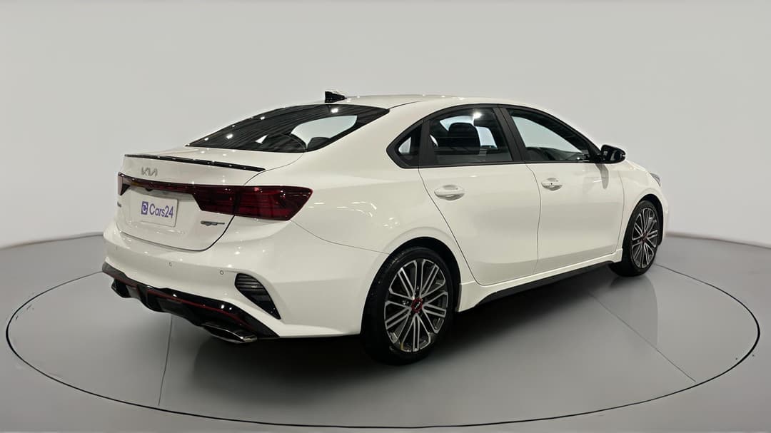 2023 Kia Cerato Gt, Automatic, 63654 km, Right Back Diagonal (45- Degree) View