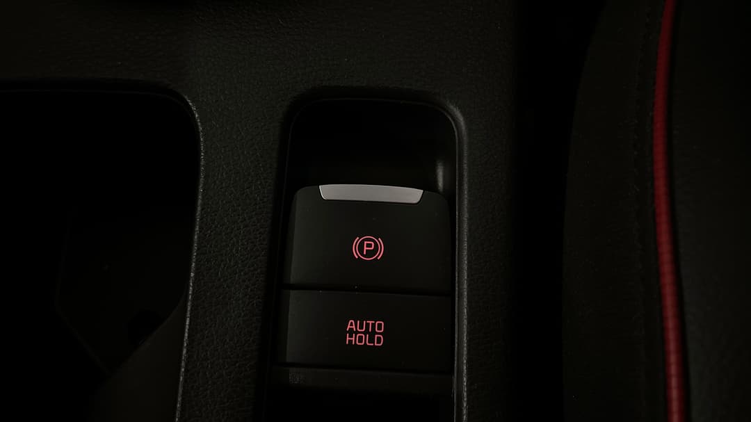 2023 Kia Cerato Gt, Automatic, 63654 km, Handbrake
