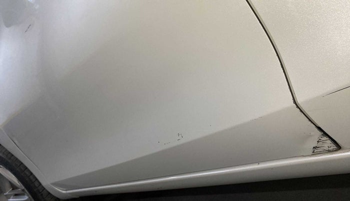 2018 Toyota YARIS G MT, Petrol, Manual, 90,619 km, Front passenger door - Slightly dented