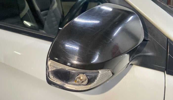 2018 Toyota YARIS G MT, Petrol, Manual, 90,619 km, Right rear-view mirror - Folding motor not working