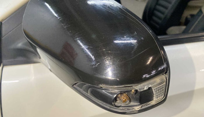 2018 Toyota YARIS G MT, Petrol, Manual, 90,619 km, Left rear-view mirror - Indicator light has minor damage