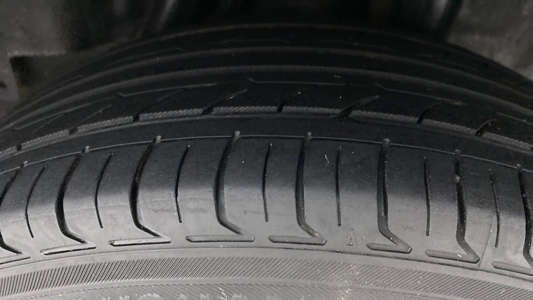 Left Rear Tyre Tread