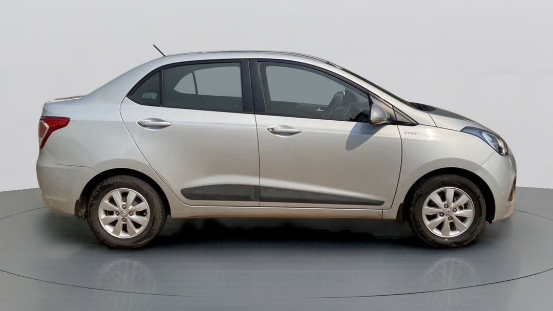 Right Side View
