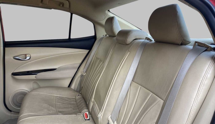 2018 Toyota YARIS V MT, Petrol, Manual, 13,594 km, Right Side Rear Door Cabin