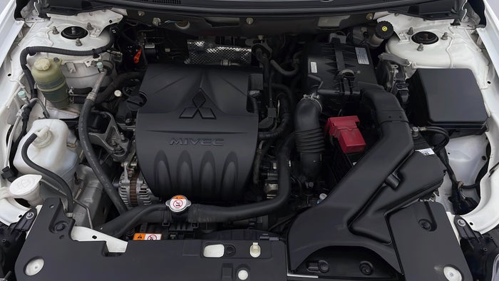 MITSUBISHI LANCER EX-Engine Bonet View