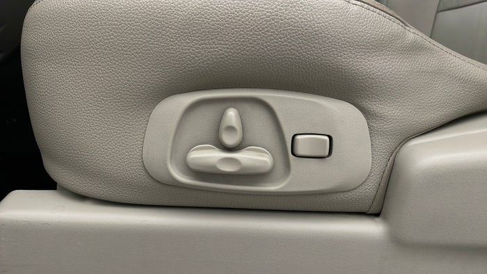 MITSUBISHI PAJERO-Driver Side Adjustment Panel