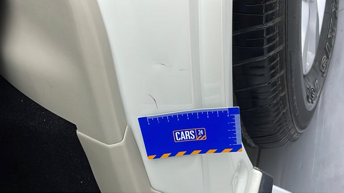 MITSUBISHI PAJERO-Quarter Panel LHS Dent