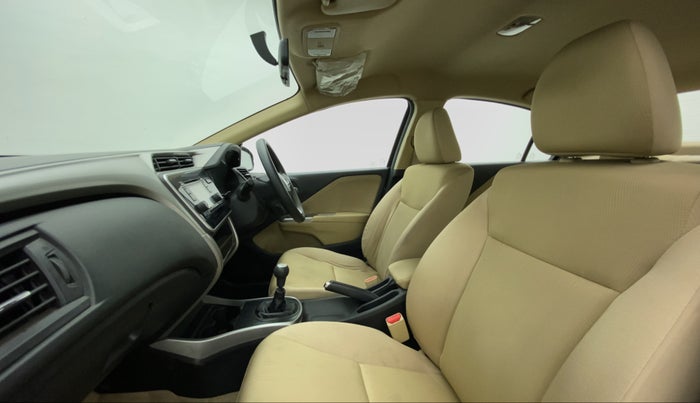 2016 Honda City V MT PETROL, Petrol, Manual, 33,591 km, Right Side Front Door Cabin