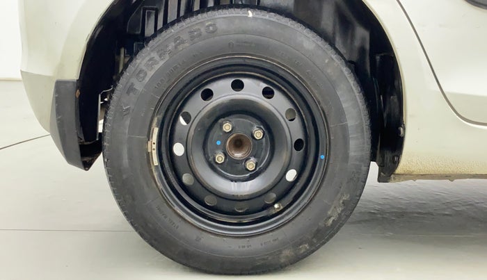 2015 Maruti Swift VXI, Petrol, Manual, 78,709 km, Right Rear Wheel