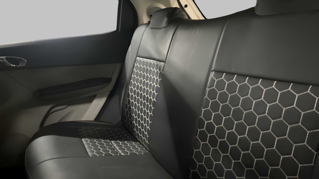 Right Side Rear Door Cabin