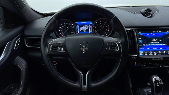 MASERATI LEVANTE-Steering Wheel Close-up